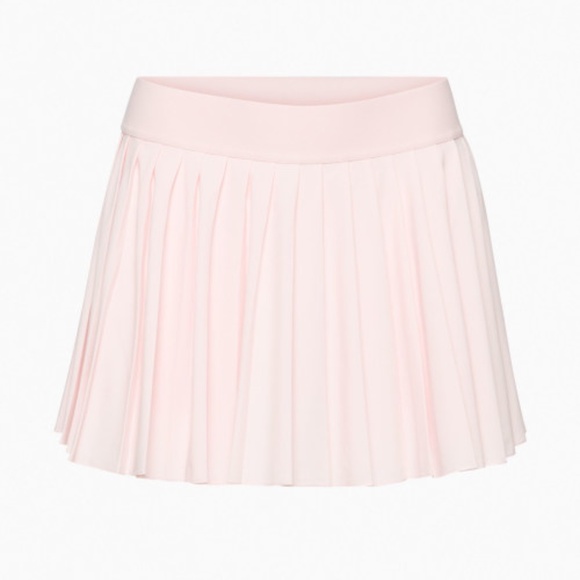 Aritzia Dresses & Skirts - Aritzia Tna Tennis Skirt XL Primrose Pink